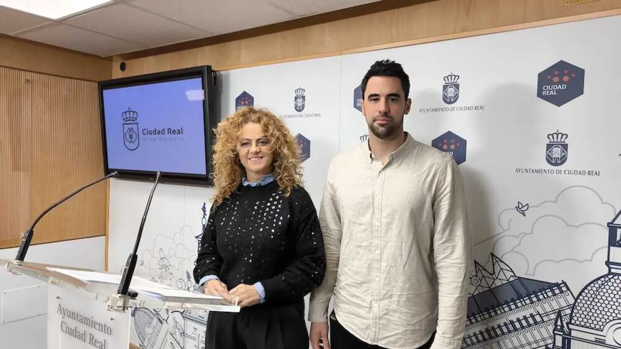 La concejala de Festejos, Mar S&aacute;nchez, y el concejal de Juventud e Infancia, Pau Beltr&aacute;n, han hecho balance de la Navidad en Ciudad Real