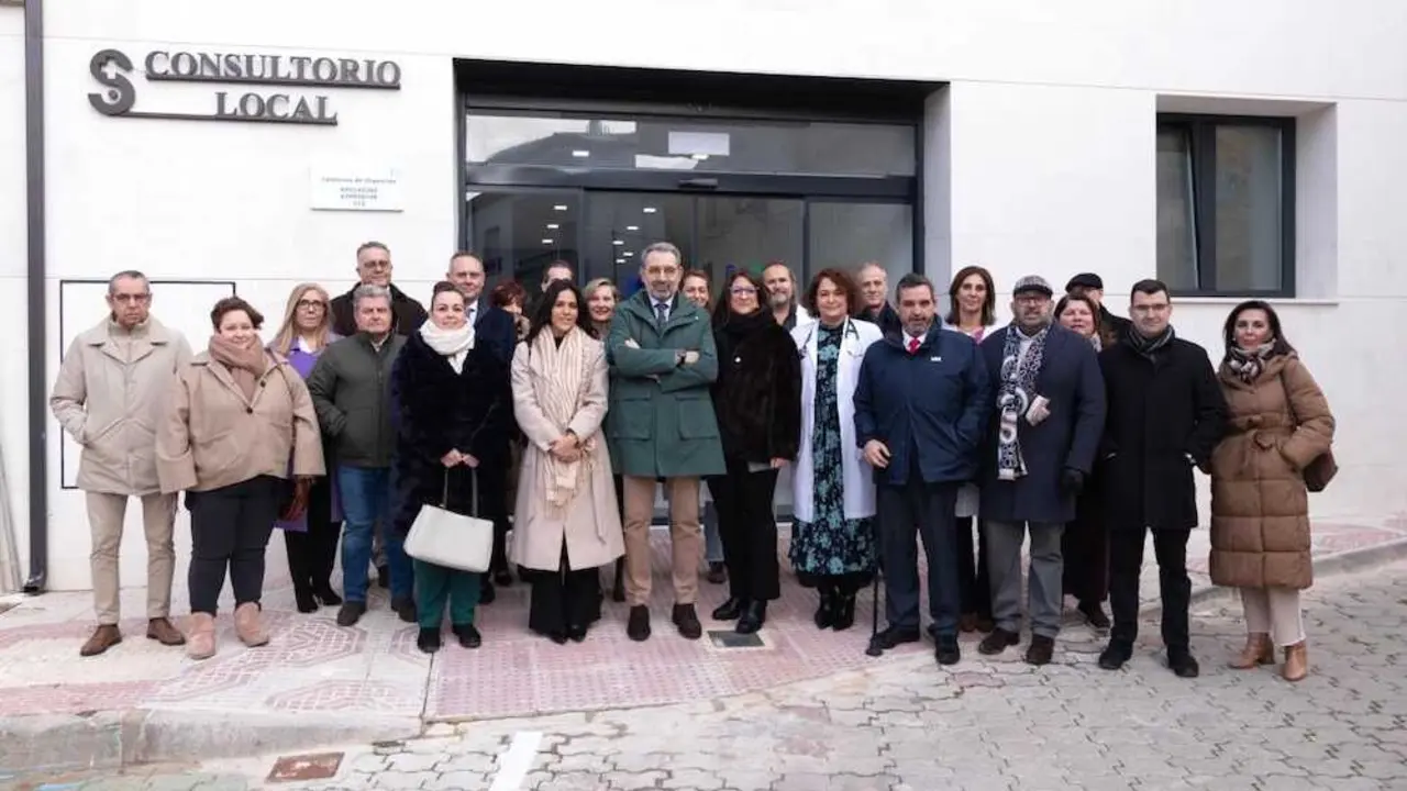 El consejero de Sanidad de Castilla-La Mancha, Jes&uacute;s Fern&aacute;ndez Sanz, ha inaugurado el nuevo consultorio de La Guardia (Toledo)