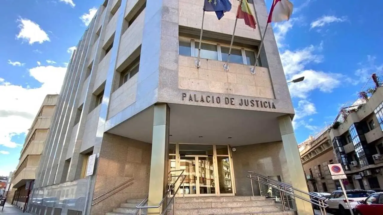 En la imagen de archivo la Audiencia Provincial de Ciudad Real que acoge el juicio contra el acusado