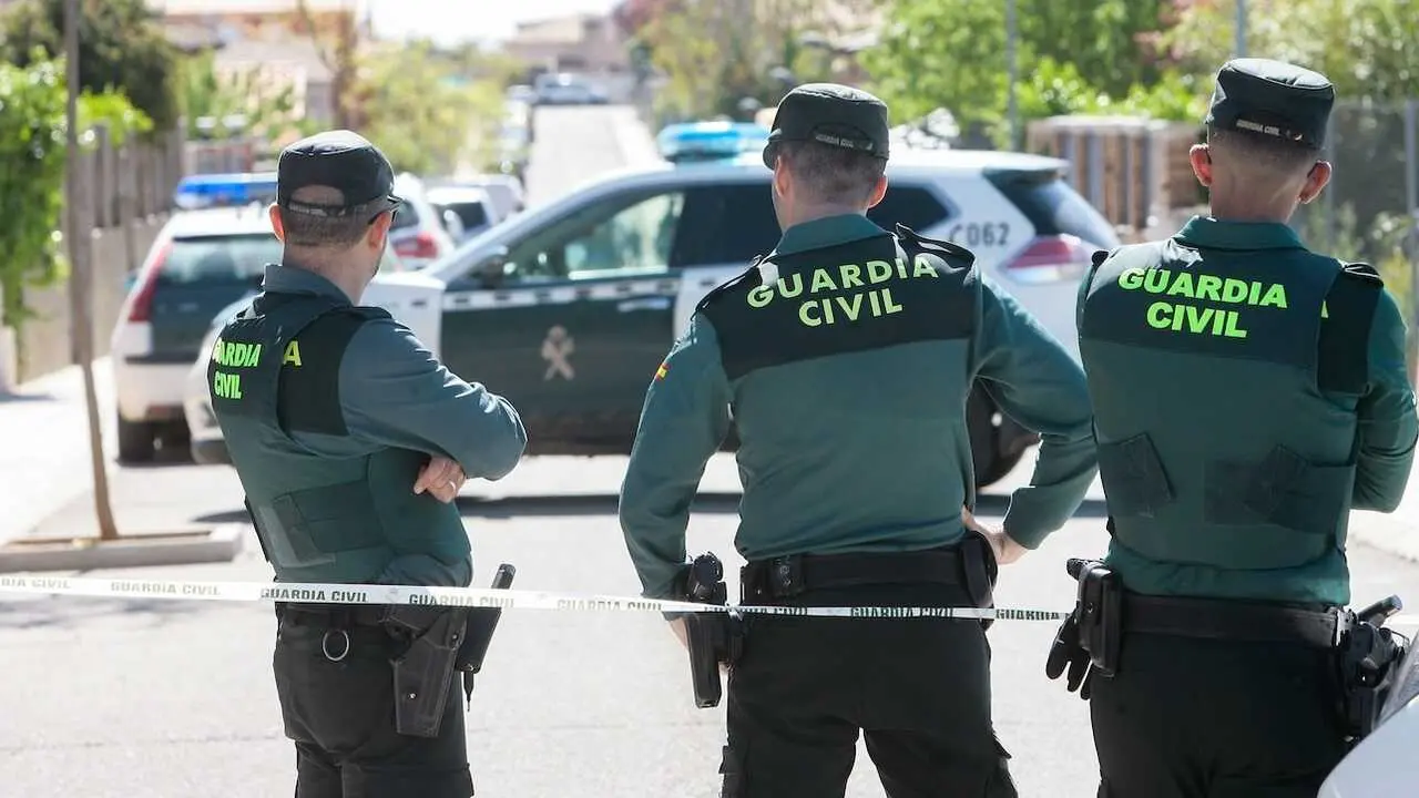 Varios detenidos en relaci&oacute;n con el crimen del matrimonio y su hija en Chiloeches (Guadalajara), Guardia Civil, agentes, cad&aacute;ver, reyerta, asesinato, patrulla,