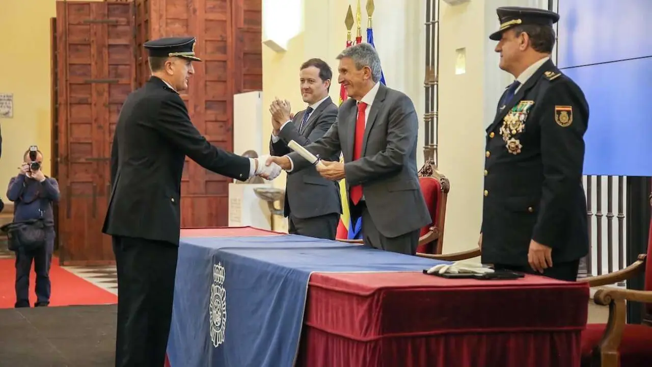 El delegado del Gobierno en Castilla-La Mancha, Jos&eacute; Pablo Sabrido, ha presidido en Toledo el acto de conmemoraci&oacute;n del 202&ordm; aniversario de la Polic&iacute;a Nacional