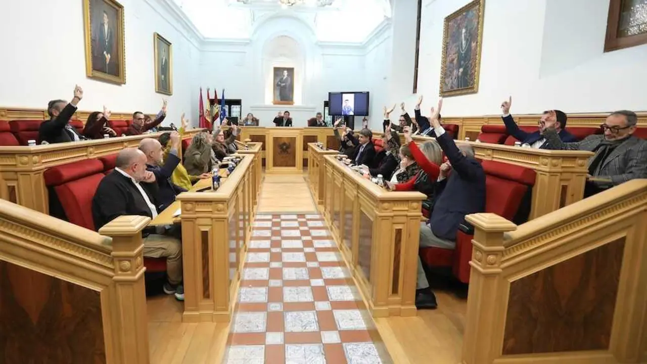 En la imagen un instante del Pleno del Ayuntamiento de Toledo celebrado este viernes
