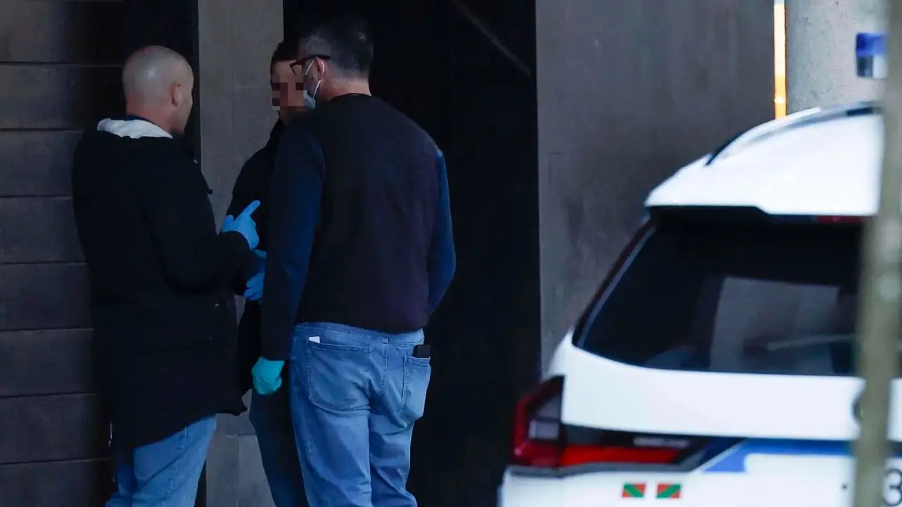 cad&aacute;ver, caseta, violencia, reyerta, tiroteo, asesinato, crimen, polic&iacute;a, nave,&nbsp;