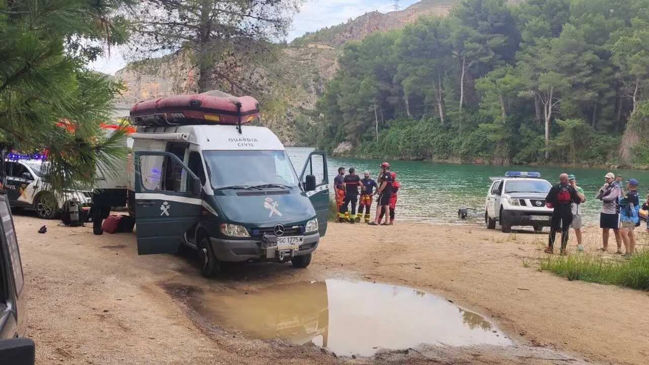 GEAS, cad&aacute;ver, r&iacute;o, pantano, embalse, GREIM, rescate, ahogamiento, ahogado