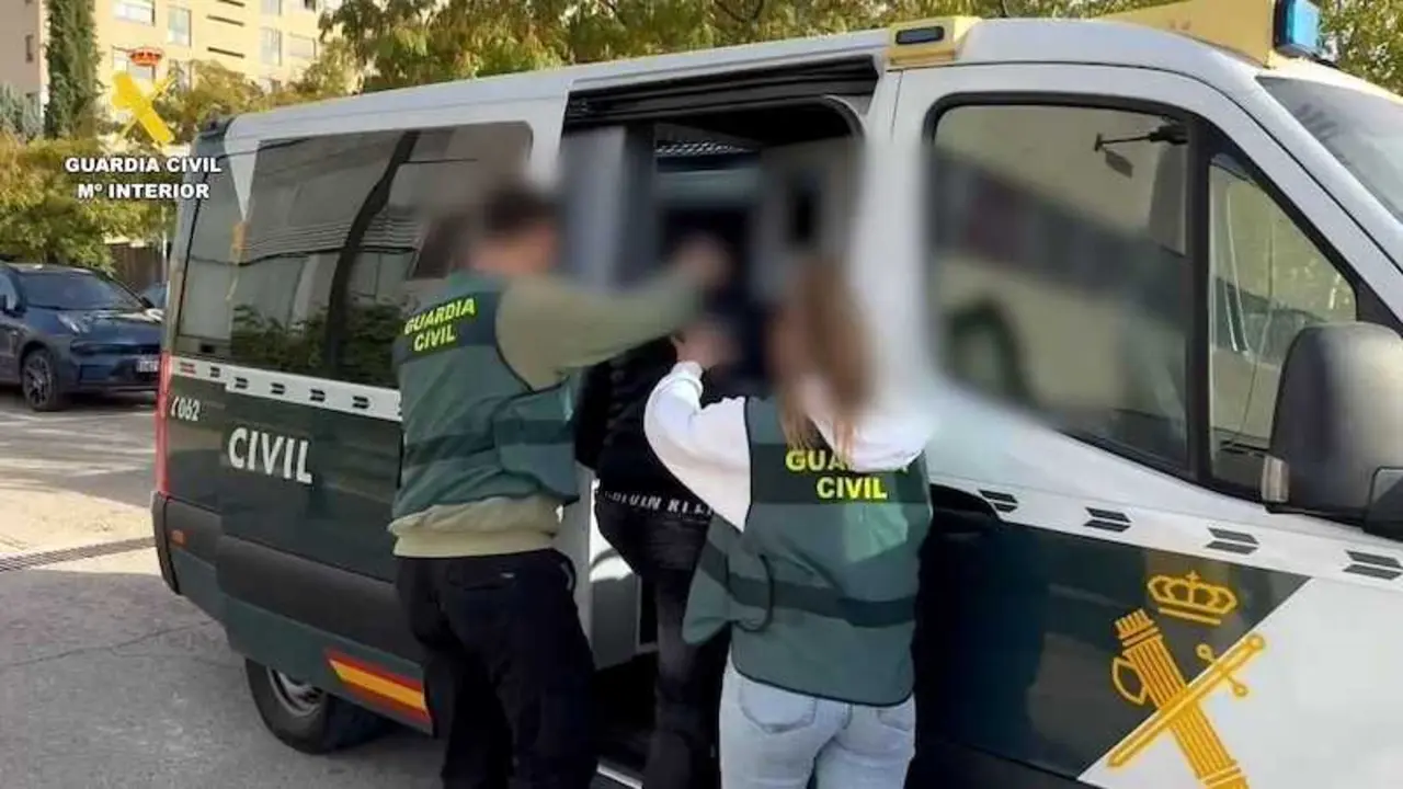 detenido, Guardia Civil, furg&oacute;n, detenidos, banda