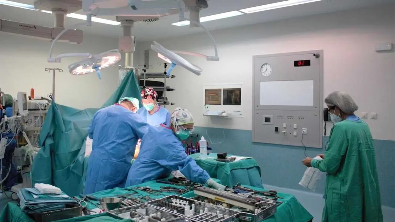 Concluye la reforma del quir&oacute;fano de Traumatolog&iacute;a del Hospital de Hell&iacute;n