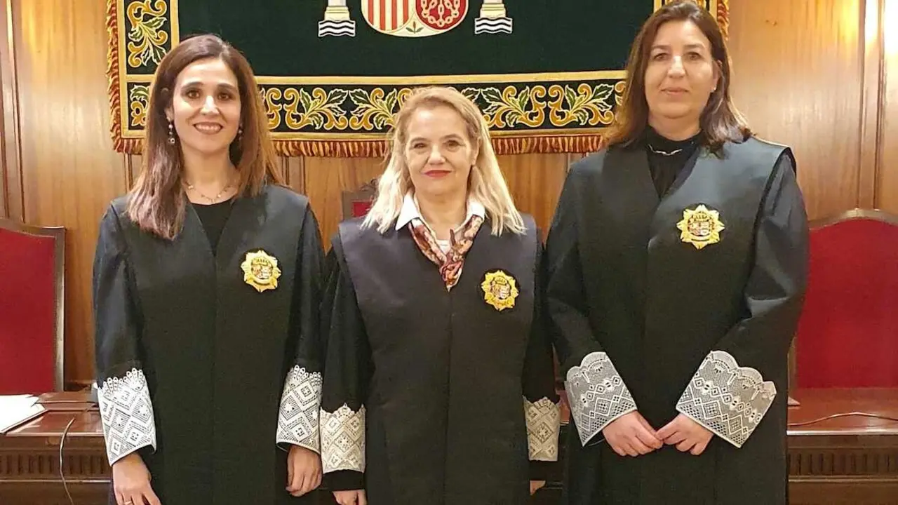 Dos nuevas magistradas con destino en &oacute;rganos judiciales de la provincia de Toledo han realizado su juramento este lunes en el sal&oacute;n de plenos del Tribunal Superior de Justicia de Castilla-La Mancha (TSJCLM) en Albacete.