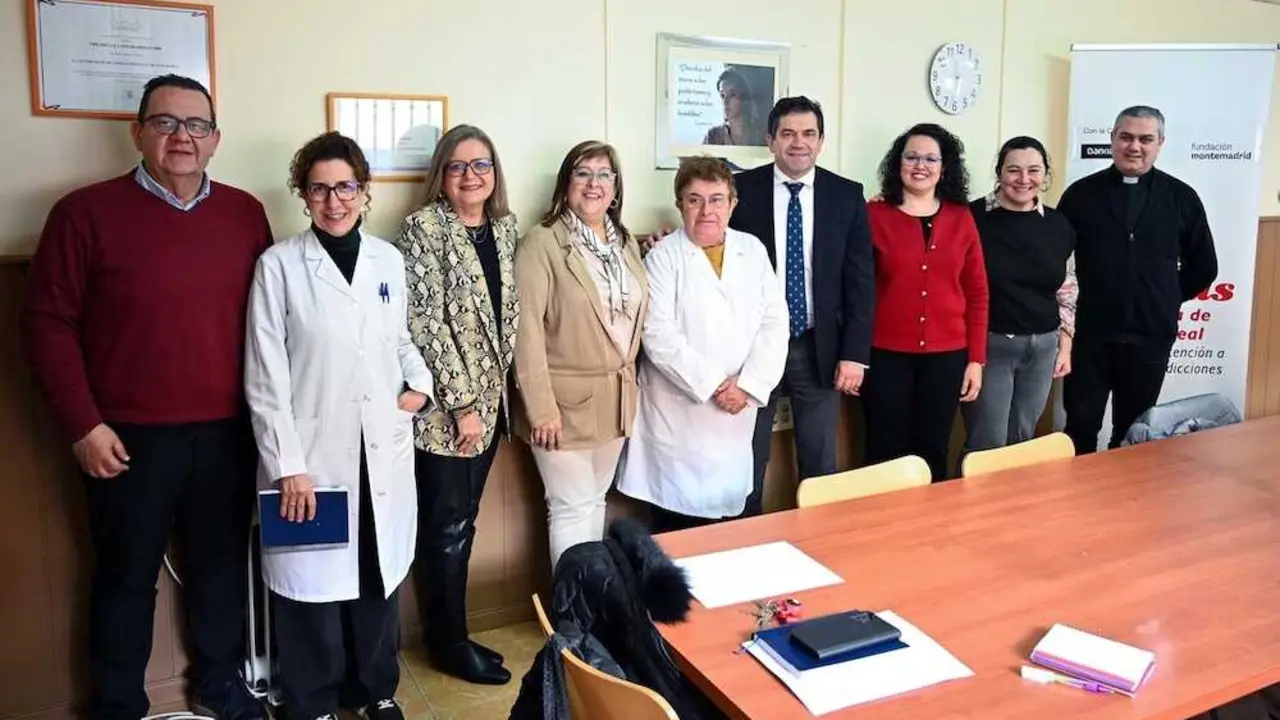 El presidente de la Diputaci&oacute;n de Ciudad Real, Miguel &Aacute;ngel Valverde, en su visita al Centro Silo&eacute;