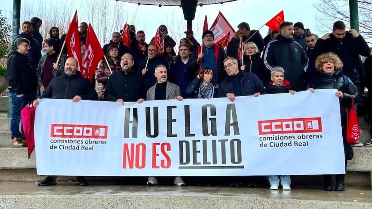 CCOO defiende que "la huelga no es delito" tras las detenciones en Puertollano (Ciudad Real)