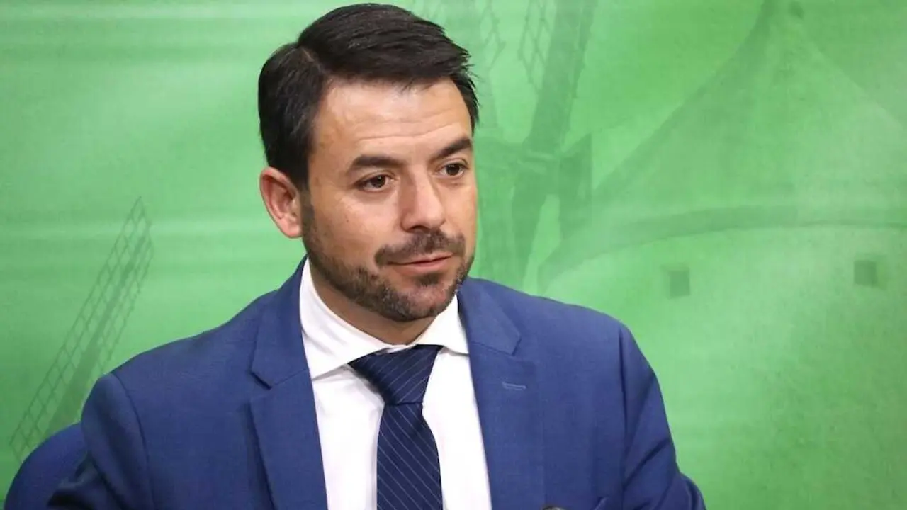 El portavoz de Vox en las Cortes de Castilla-La Mancha, Iv&aacute;n S&aacute;nchez