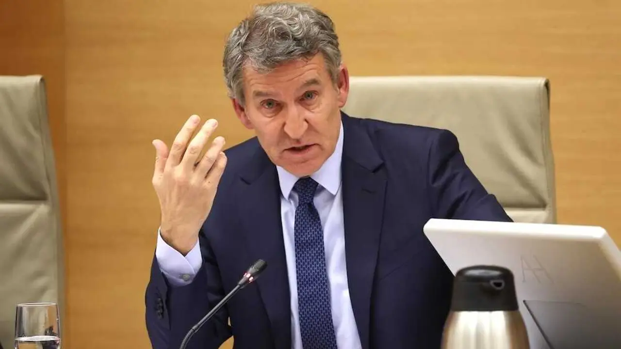 El presidente del PP, Alberto Nu&ntilde;ez Feij&oacute;o, comparece en la Comisi&oacute;n de investigaci&oacute;n de la Dana, en el Congreso de los Diputados - EP/Alejandro Mart&iacute;nez V&eacute;lez