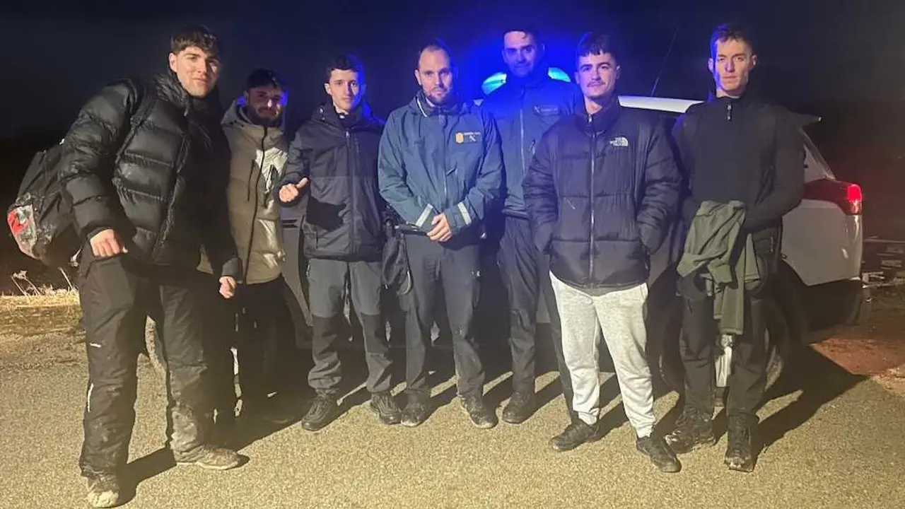La Guardia Civil rescata a cinco j&oacute;venes perdidos en la nieve en Nerpio (Albacete)