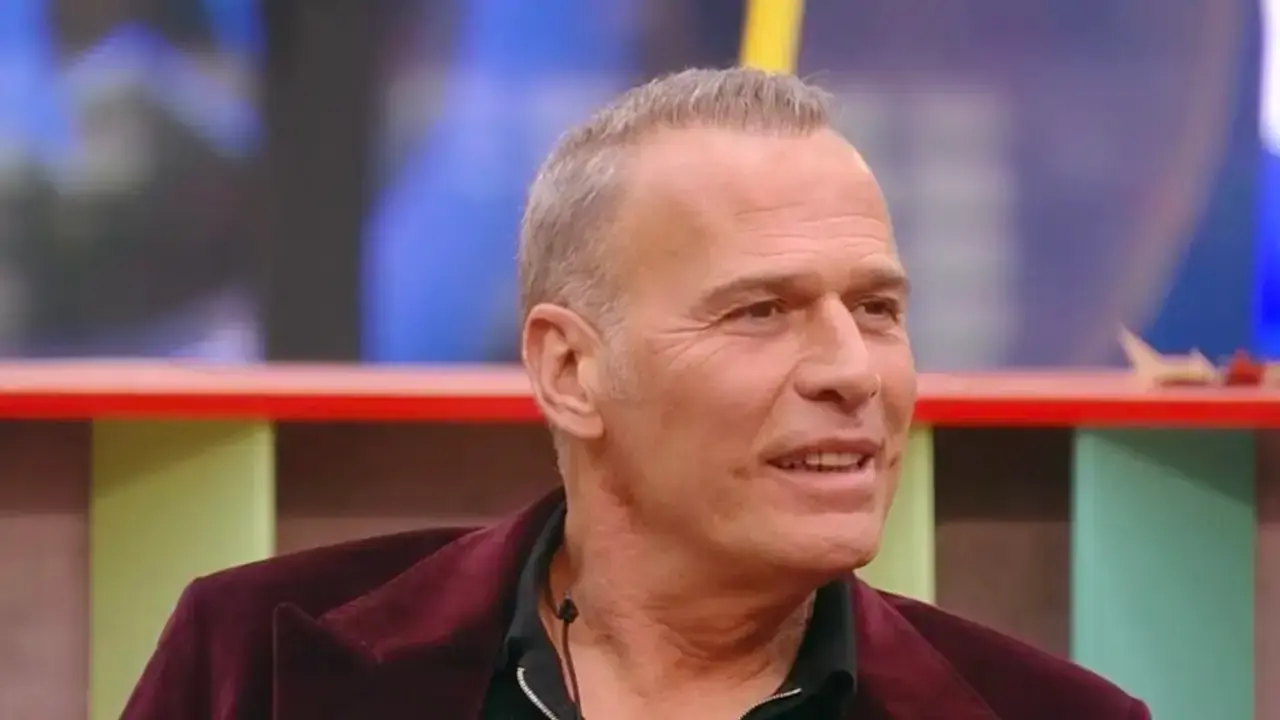 La familia de Carlos Lozano estalla y defiende al presentador: &ldquo;Ya est&aacute; bien&rdquo;