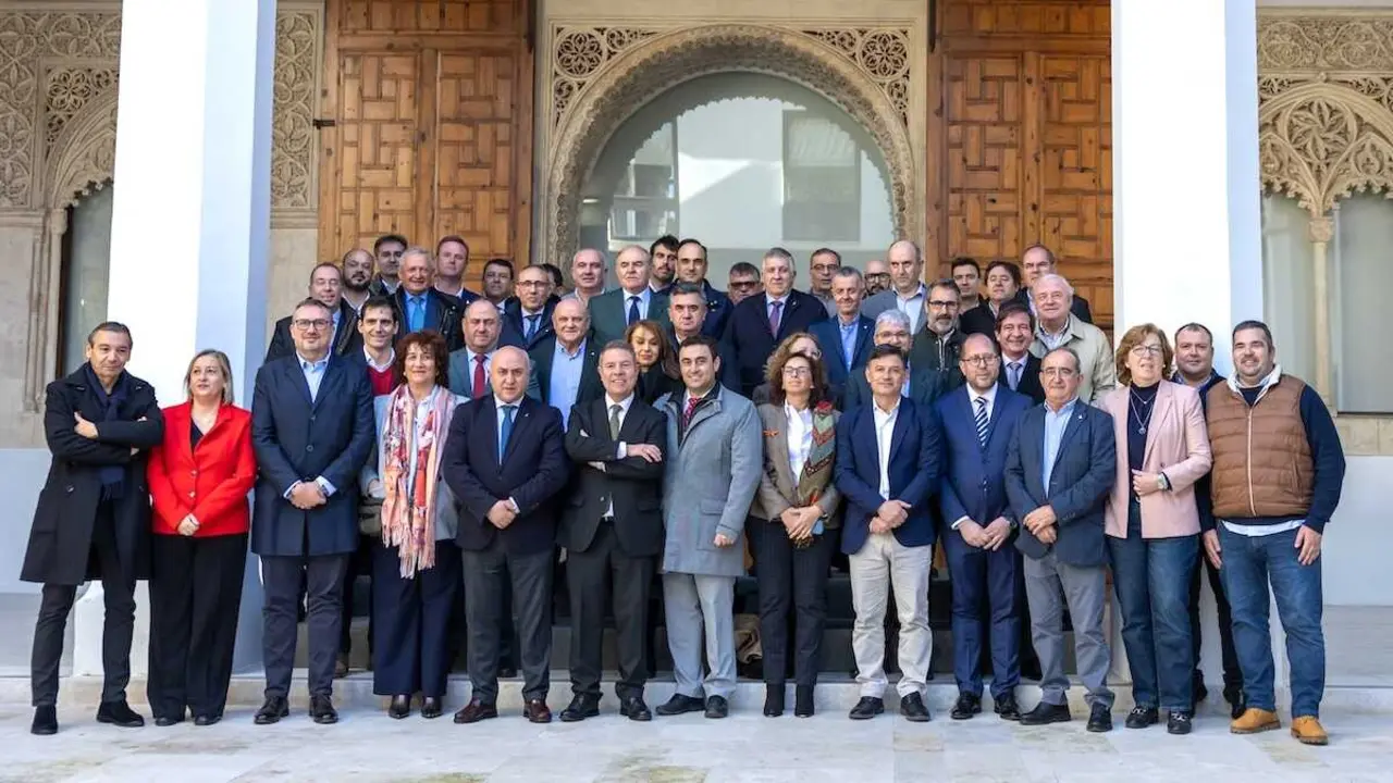 El jefe del Gobierno regional, Emiliano Garc&iacute;a-Page, preside, en Toledo, el acto de presentaci&oacute;n de la Organizaci&oacute;n Interprofesional Vitivin&iacute;cola de Castilla-La Mancha (OIVCLM)