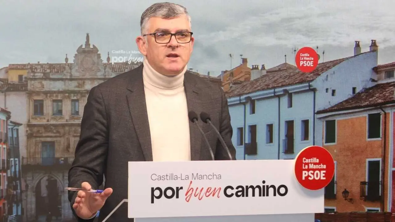 El presidente del Grupo Socialista en las Cortes de Castilla-La Mancha, &Aacute;ngel Tom&aacute;s Godoy