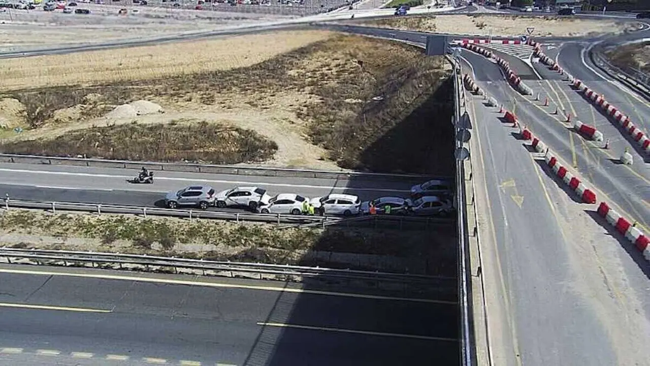 Un herido leve en una colisi&oacute;n m&uacute;ltiple en la A-42 en Illescas (Toledo)