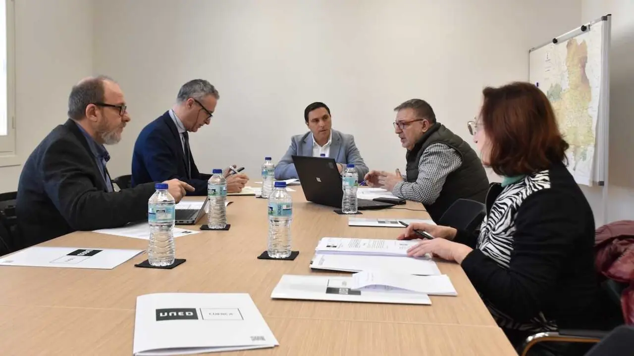 Reuni&oacute;n de la Junta Rectora de la UNED de Cuenca