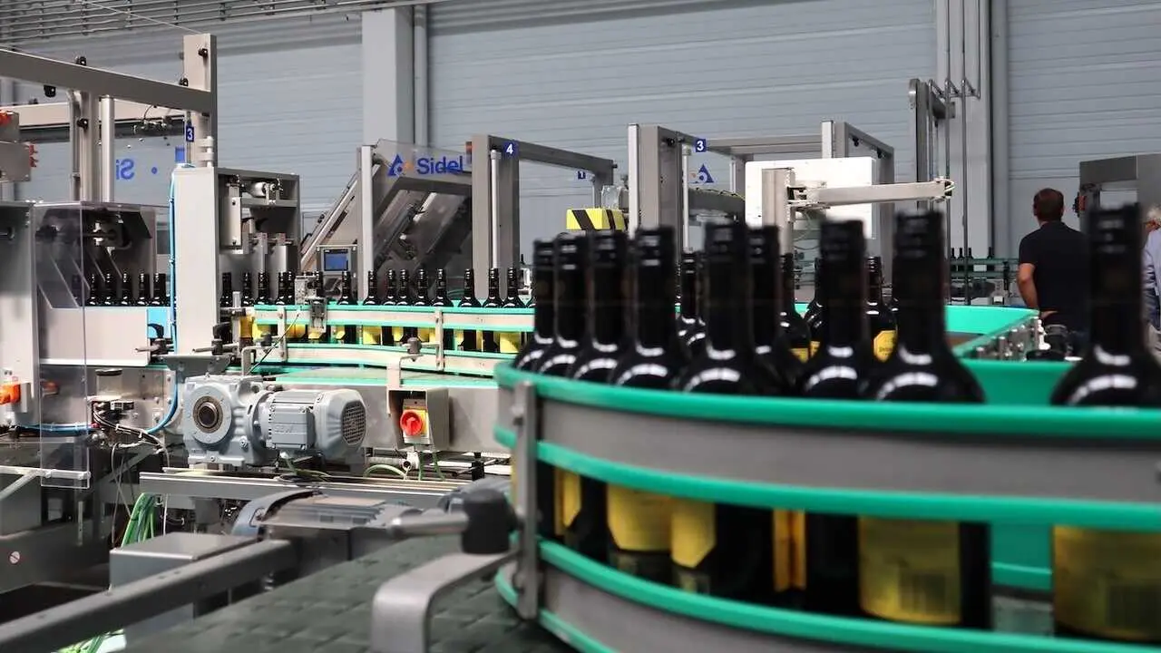 Bodegas Yuntero, vino, cooperativa, bodega, envasadora, botellas de vino, denominaci&oacute;n de origen, envasado de vino