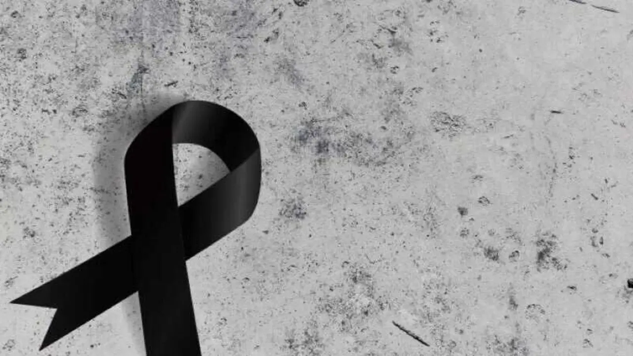 luto, cresp&oacute;n, funeral, entierro, muerte, cad&aacute;ver, accidente,&nbsp;