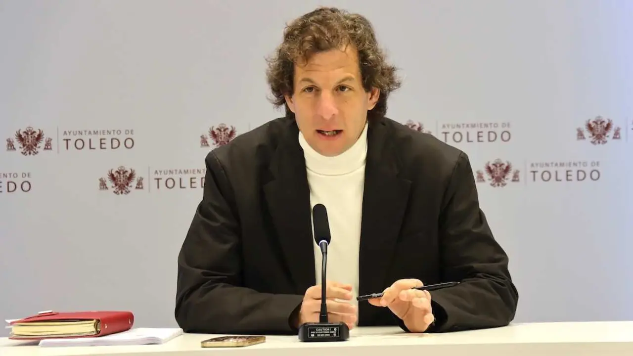 El concejal de Deportes de Toledo, Rub&eacute;n Lozano, ha presentado el calendario deportivo para este a&ntilde;o 2026