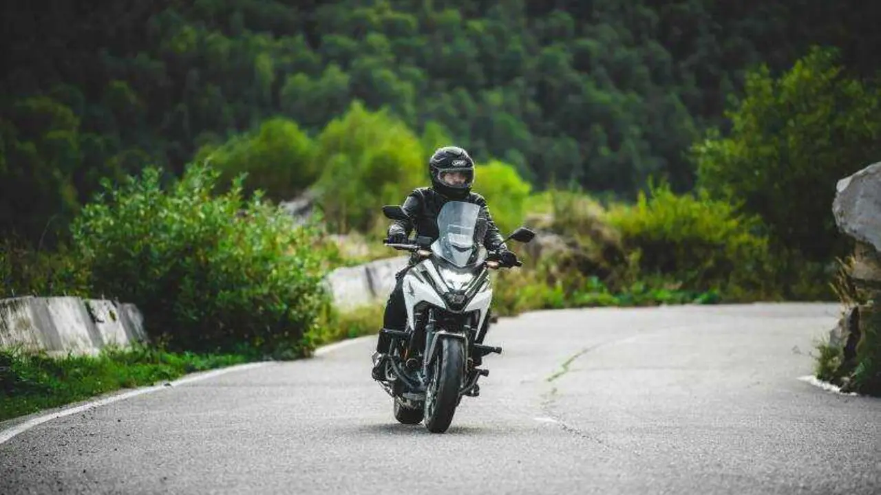 Seguro de moto a todo riesgo: la opci&oacute;n m&aacute;s completa para moteros que buscan tranquilidad