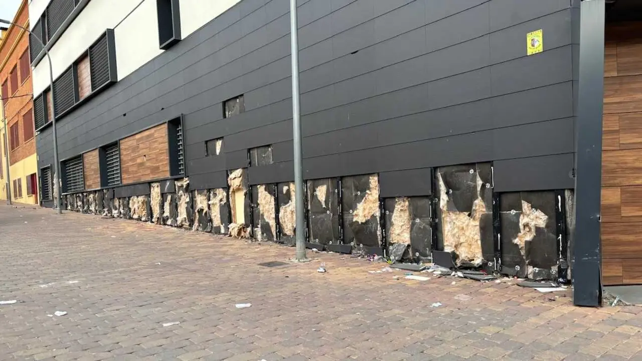 Vandalizan el centro del Buen Suceso de Albacete tras su reforma