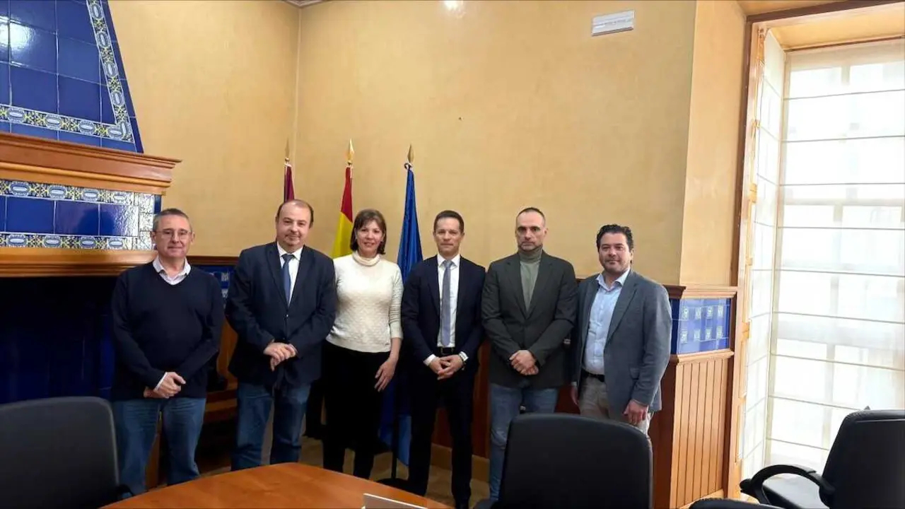 La Junta y la UCLM impulsan nuevos proyectos de memoria democr&aacute;tica