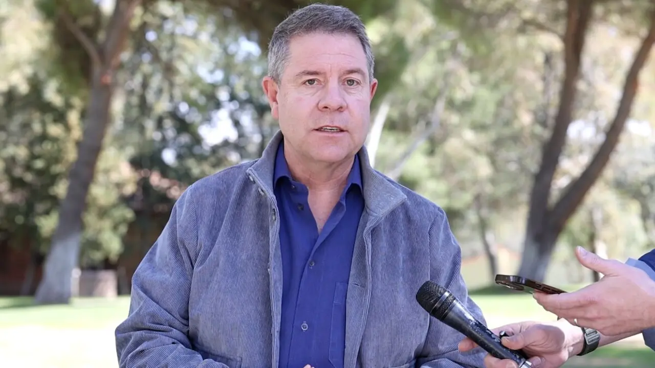 El presidente de Castilla-La Mancha, Emiliano Garc&iacute;a-Page, anuncia la llegada a Illescas (Toledo) del centro de distribuci&oacute;n log&iacute;stica de Seat &amp; Cupra