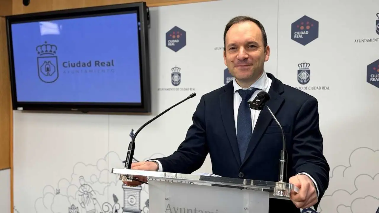 El portavoz del equipo de Gobierno del Ayuntamiento de Ciudad Real, Guillermo Arroyo, ha informado en rueda de prensa de los asuntos de la Junta de Gobierno