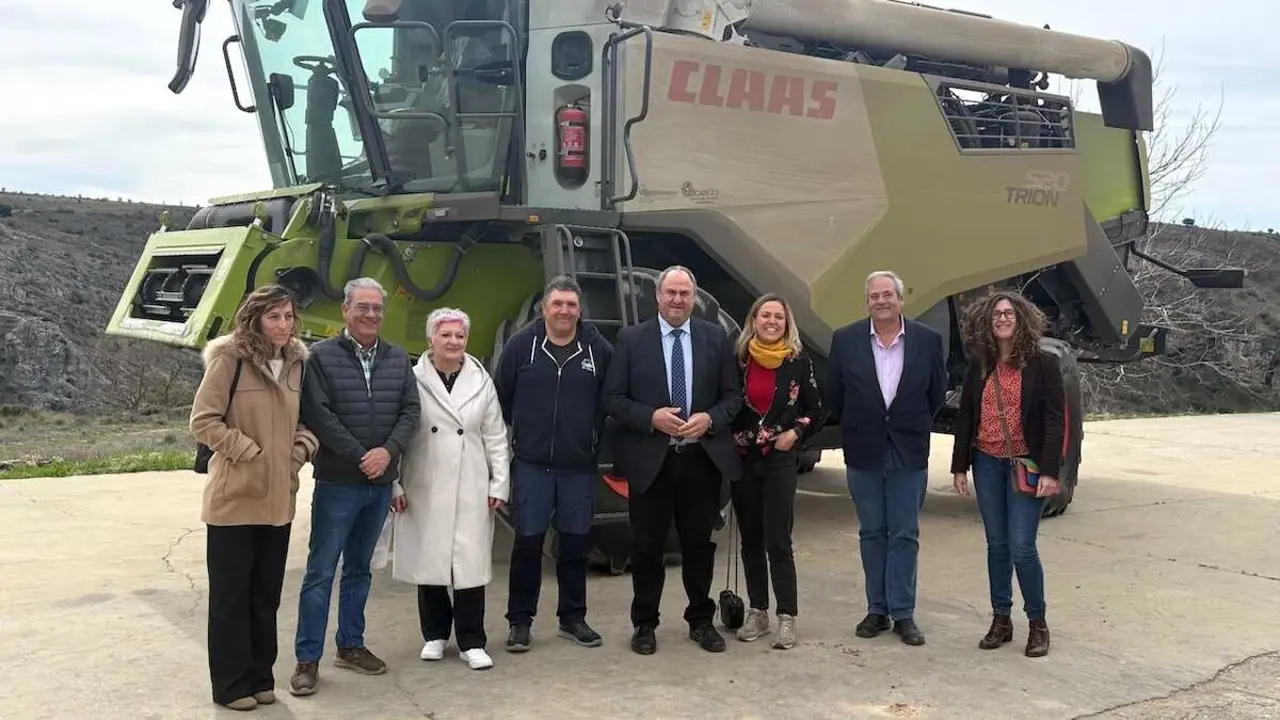 El consejero de Agricultura, Ganader&iacute;a y Desarrollo Rural de Castilla-La Mancha, Juli&aacute;n Mart&iacute;nez Liz&aacute;n, este mi&eacute;rcoles en Sig&uuml;enza (Guadalajara)