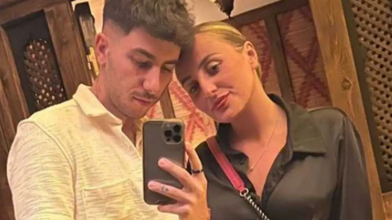 En la imagen de archivo Manuel Bedmar y Roc&iacute;o Flores