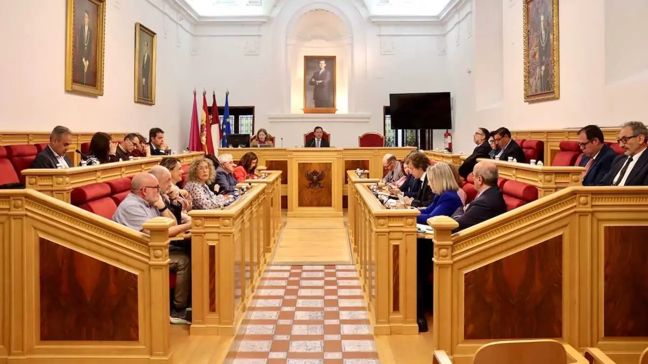 En la imagen un instante del Pleno del Ayuntamiento de Toledo celebrado este viernes