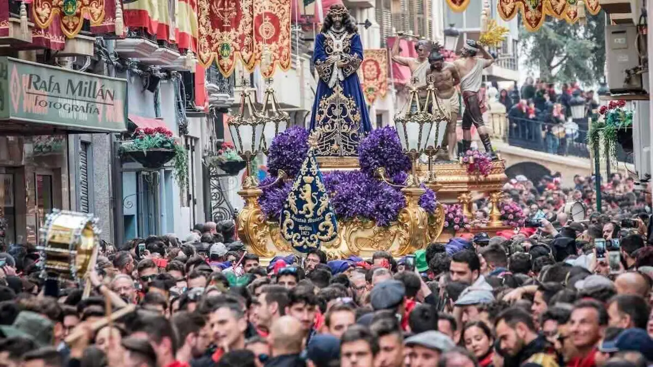 La Semana Santa de Hell&iacute;n recupera un recorrido de hace 20 a&ntilde;os