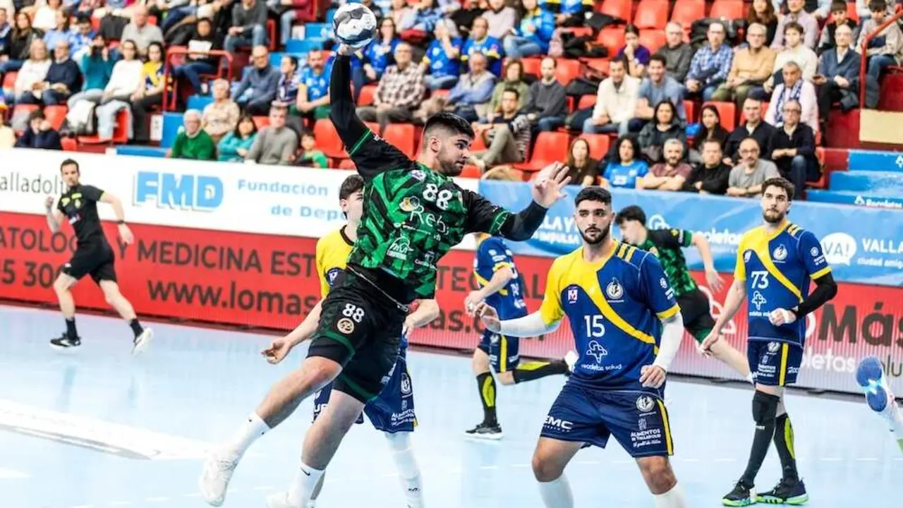 El REBI Cuenca cae en Valladolid y se aleja en la segunda parte (33-25) - Fotograf&iacute;a: Alejandro Nieto