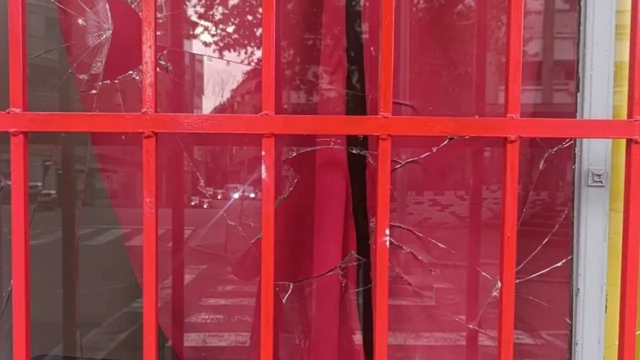 Vandalizan la sede del PCE e IU en Talavera de la Reina (Toledo) antes de su inauguraci&oacute;n