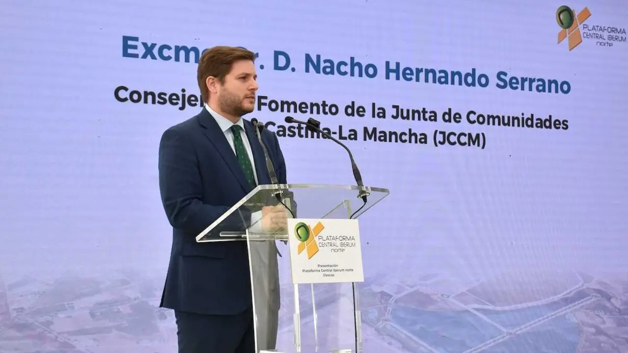 El consejero de Fomento, Nacho Hernando, ha asistido a la presentaci&oacute;n de la plataforma log&iacute;stica Iberum Central Norte en Illescas (Toledo).