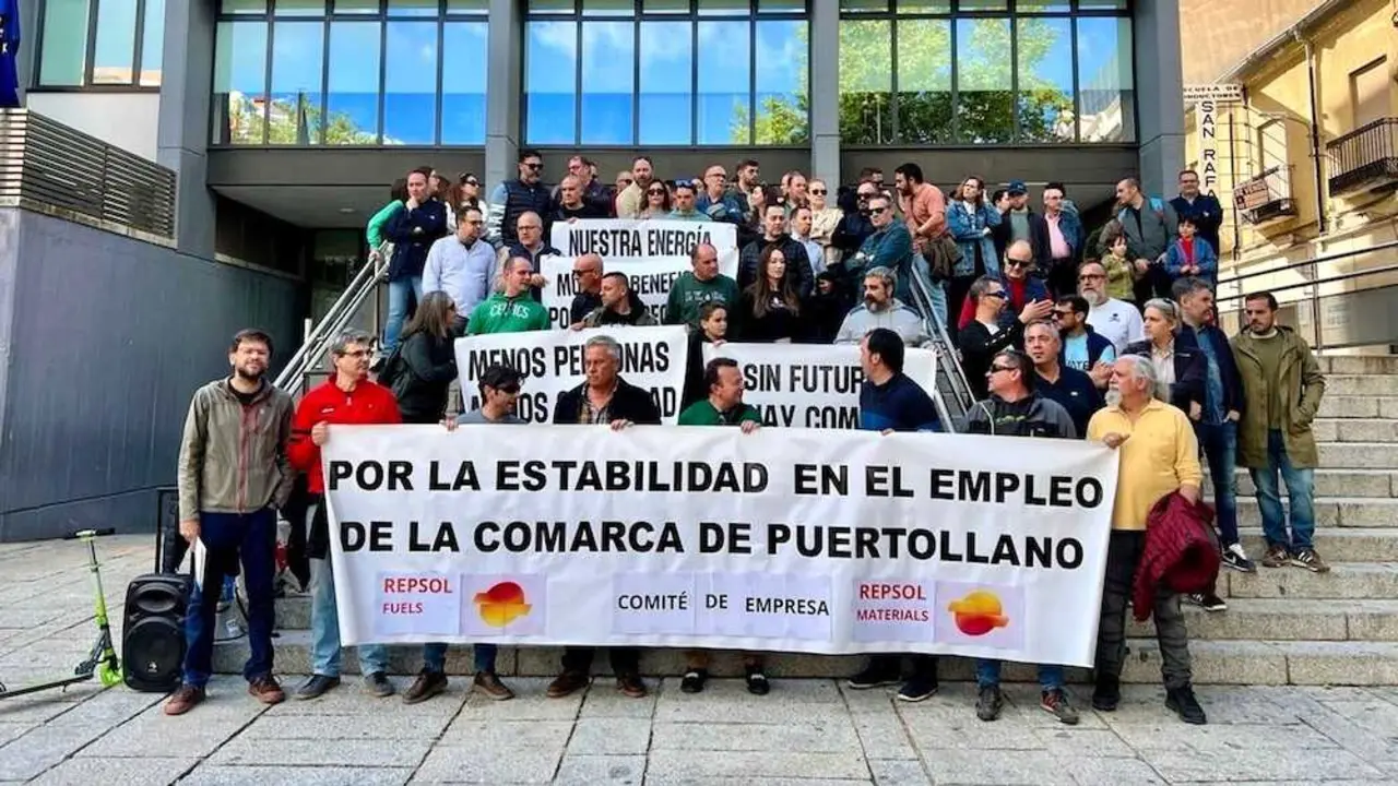 Trabajadores de Repsol protestan en Puertollano contra 36 despidos