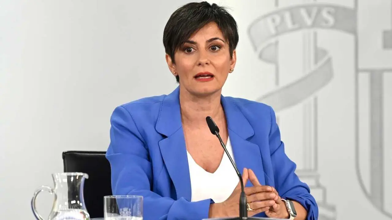 La ministra de Vivienda y Agenda Urbana, Isabel Rodr&iacute;guez, durante la rueda de prensa tras la reuni&oacute;n del Consejo de Ministros