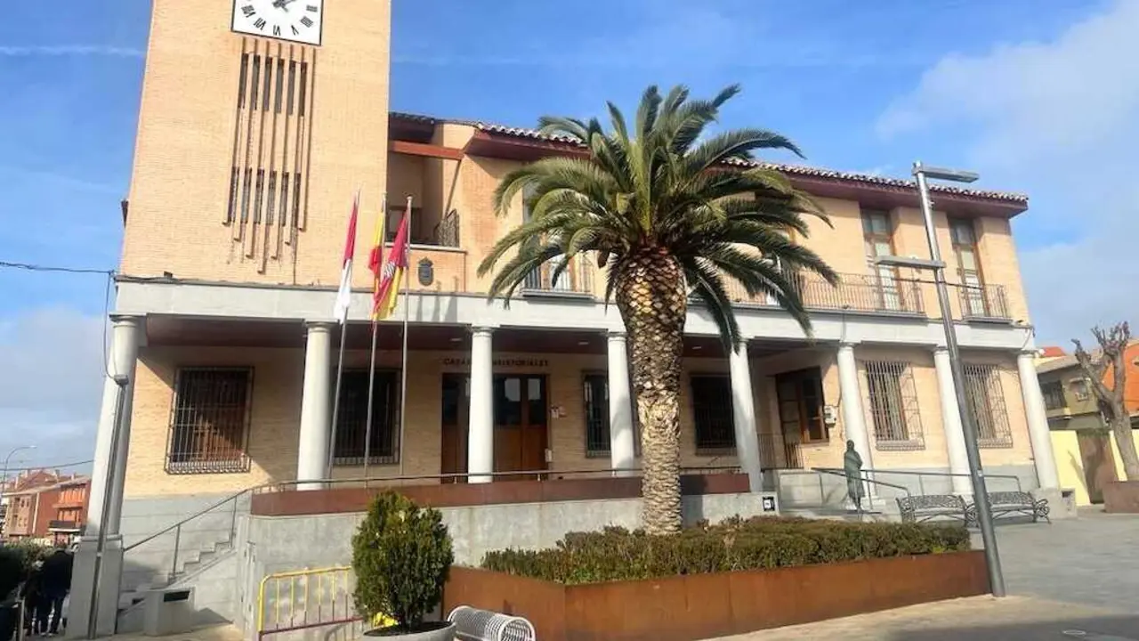 En la imagen de archivo el Ayuntamiento de Bargas (Toledo)