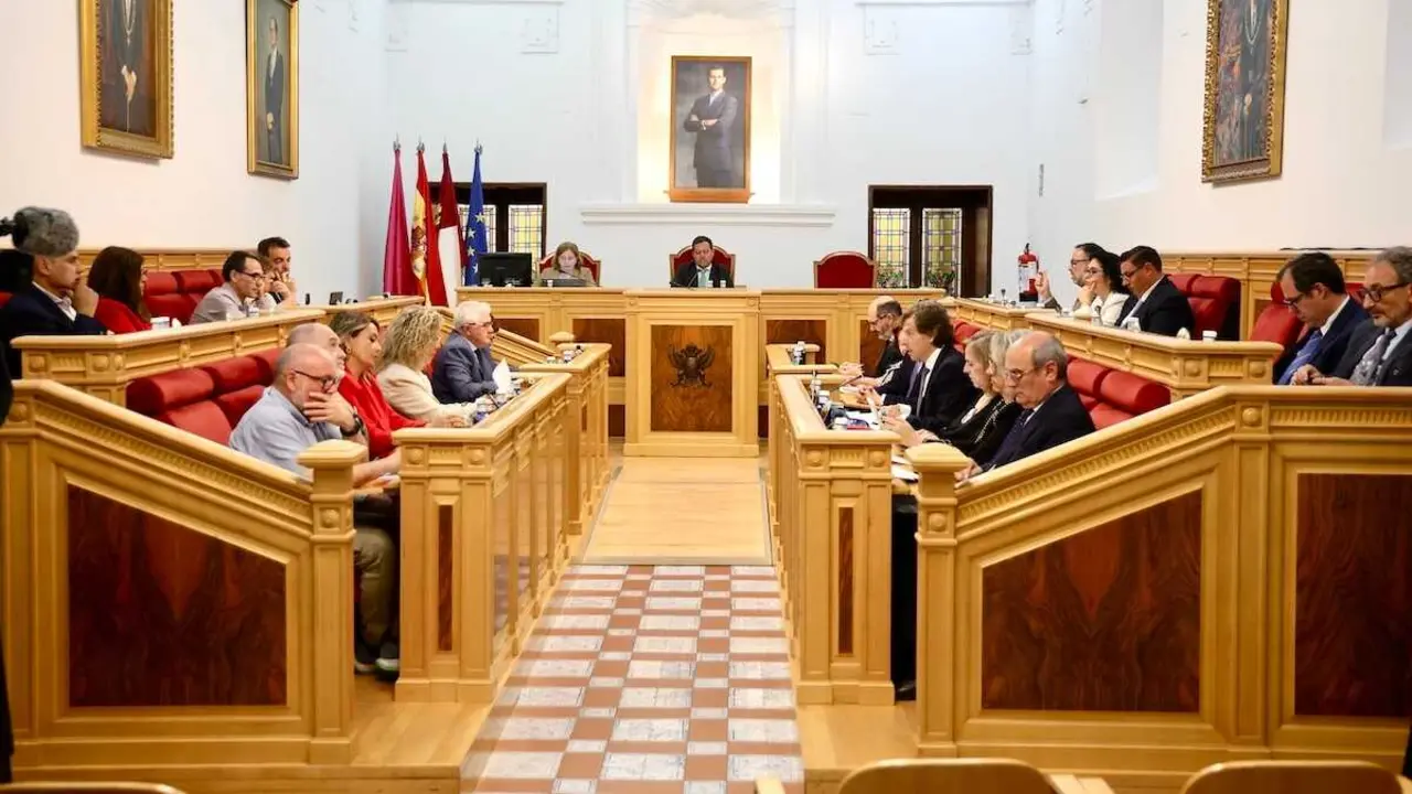 En la imagen un instante del pleno del Ayuntamiento de Toledo celebrado este viernes