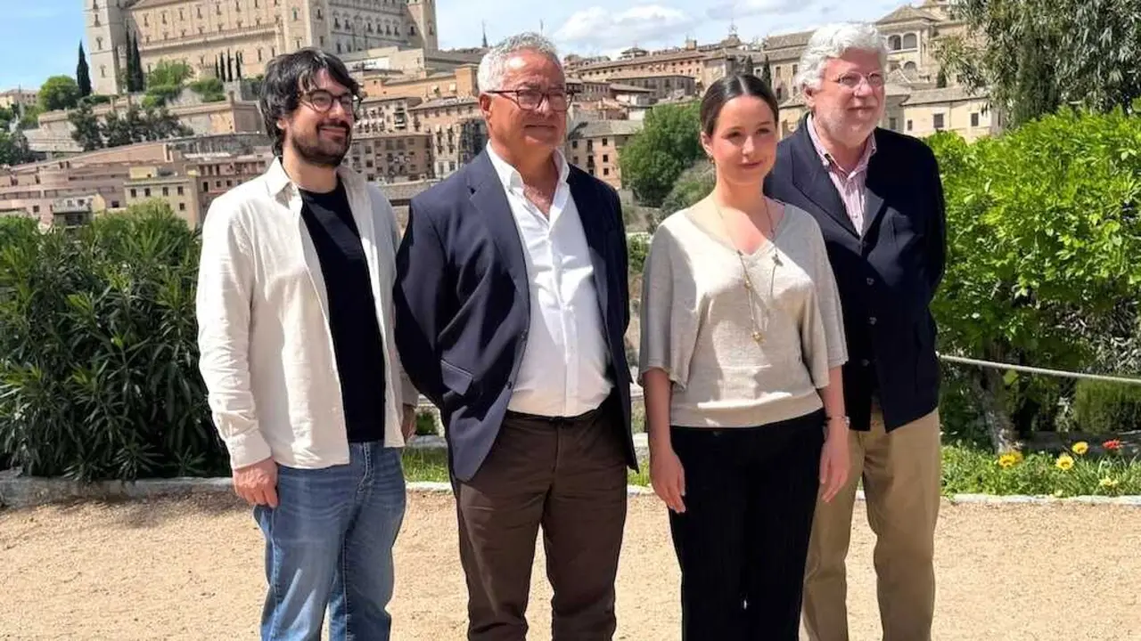 Luc&iacute;a Siles y Jes&uacute;s Plaza (en el centro), nuevos coordinadores de Sumar en Castilla-La Mancha - EP