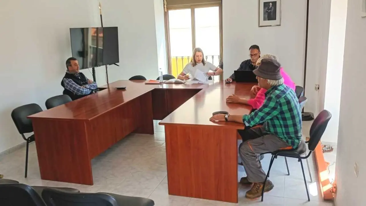 Imagen del pleno del Ayuntamiento de Villaverde de Guadalimar (Albacete)