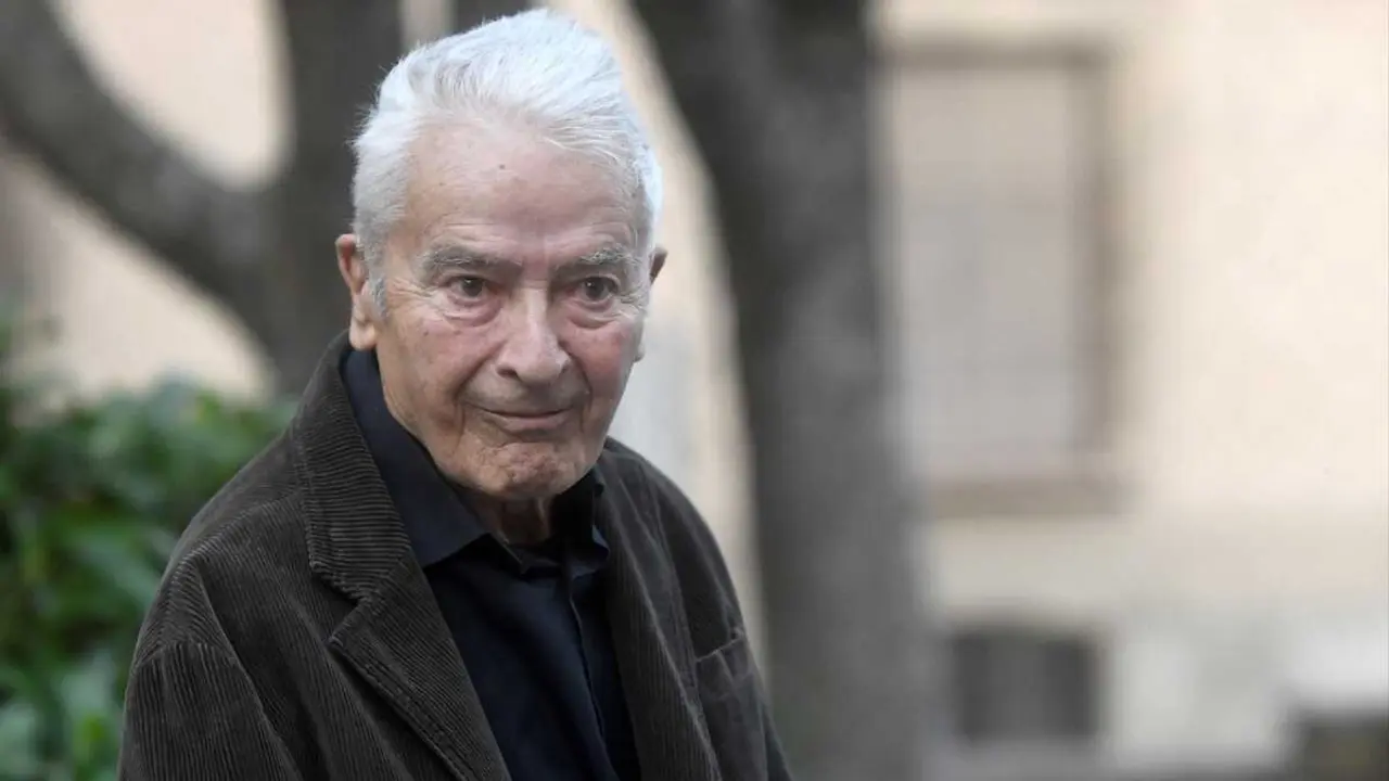 El artista Jos&eacute; Mar&iacute;a Cruz Novillo - EFE/Pablo Mart&iacute;n