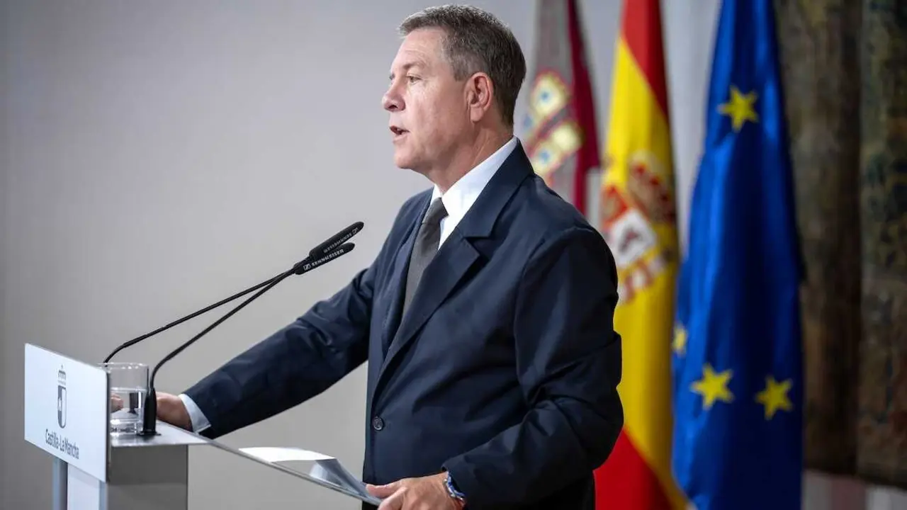 El presidente de Castilla-La Mancha, Emiliano Garc&iacute;a-Page, presenta en Toledo, la Agenda de Acci&oacute;n por la Vivienda 2026-2030.