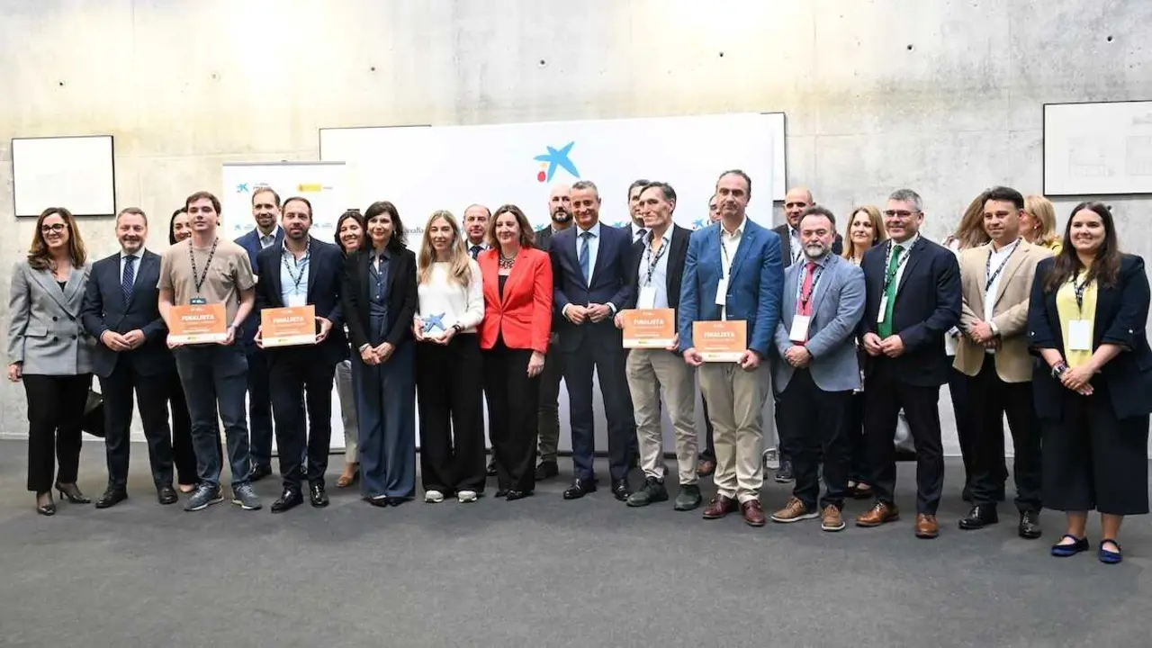 La consejera de Econom&iacute;a, Empresas y Empleo, Patricia Franco, ha asistido en Toledo al DayOne Innovation Summit Castilla-La Mancha, en el que ha tenido lugar la 19 edici&oacute;n de los Premios Emprende XXI de CaixaBank.