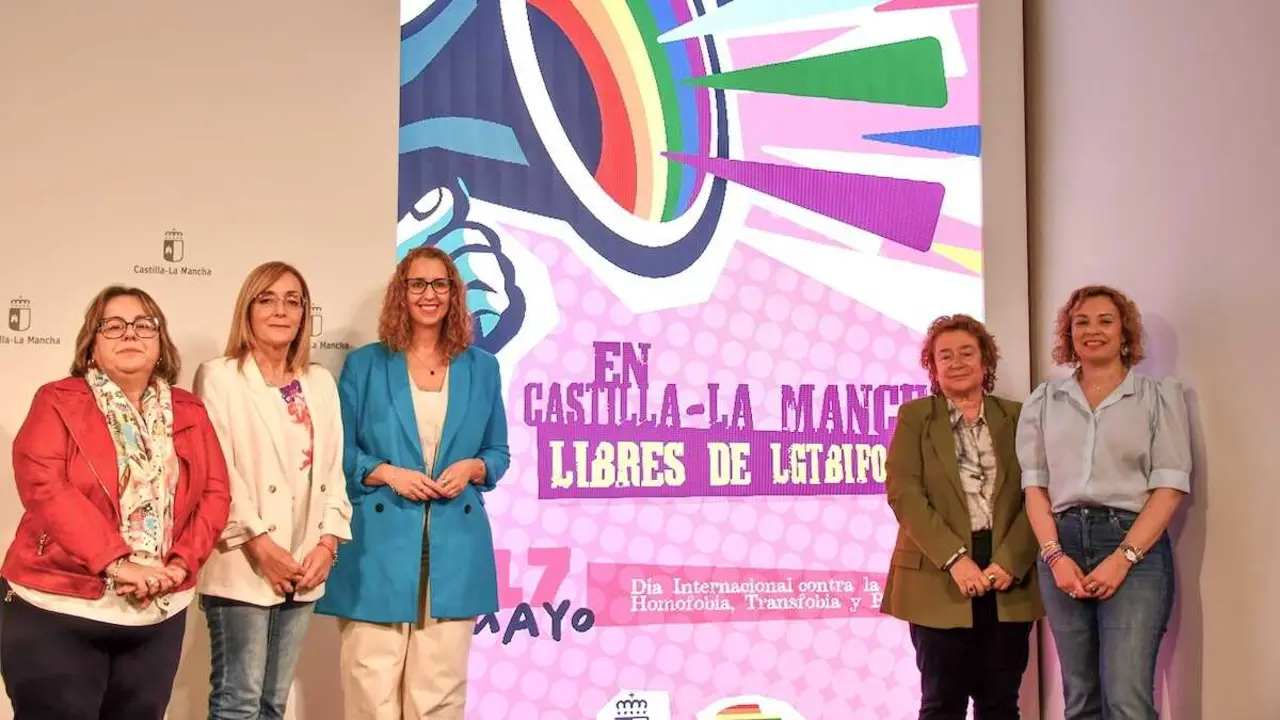 La consejera de Igualdad de Castilla-La Mancha, Sara Sim&oacute;n, ha presentado los primeros reconocimientos con motivo del D&iacute;a Internacional contra la Homofobia, Transfobia y Bifobia.