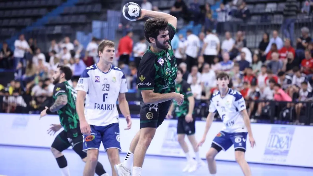 Cruel derrota del REBI Cuenca sobre la bocina en Granollers (31-30) - Fotograf&iacute;a: Xavier Solanas