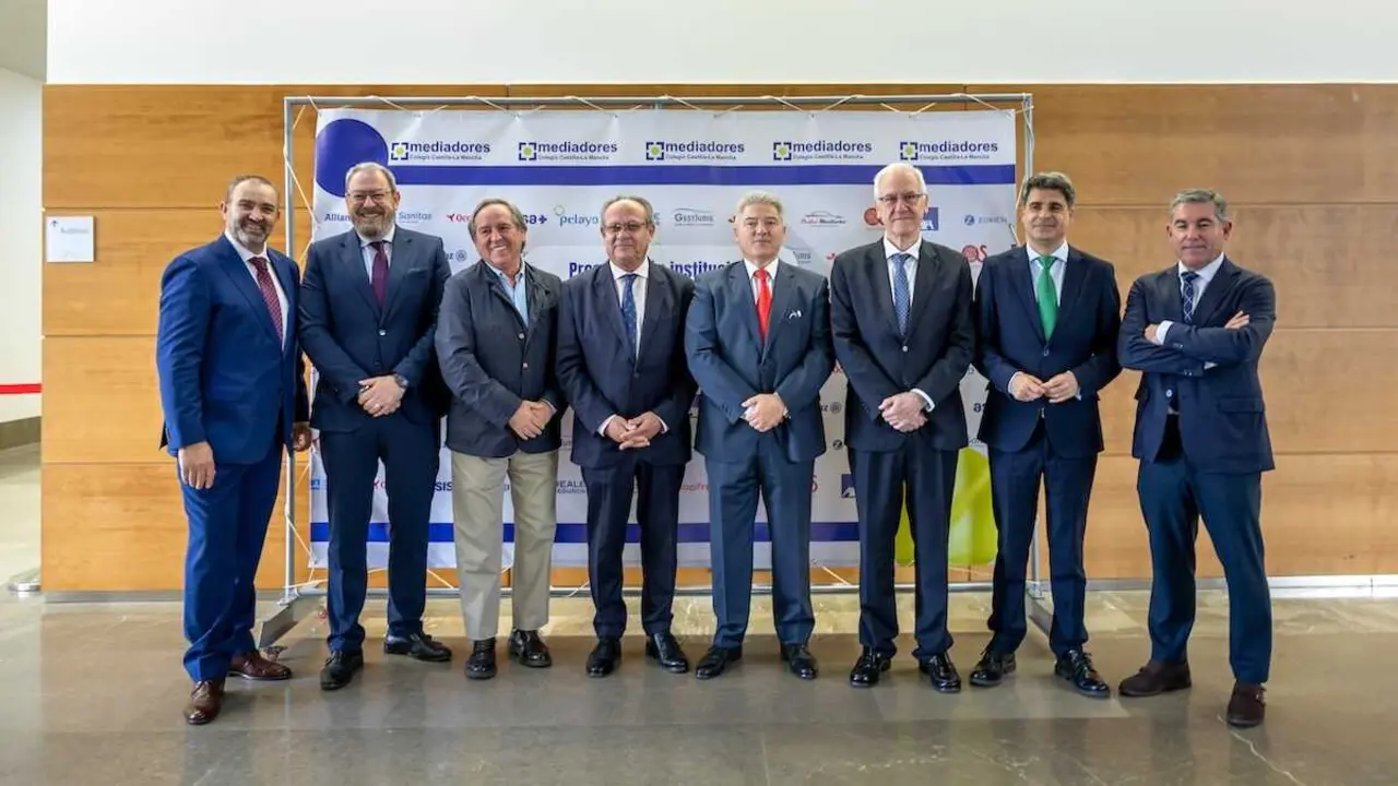 El consejero de Hacienda, Administraciones P&uacute;blicas y Transformaci&oacute;n Digital, Juan Alfonso Ruiz Molina, asiste a la presentaci&oacute;n institucional del Colegio de Mediadores de Seguros de Castilla-La Mancha.