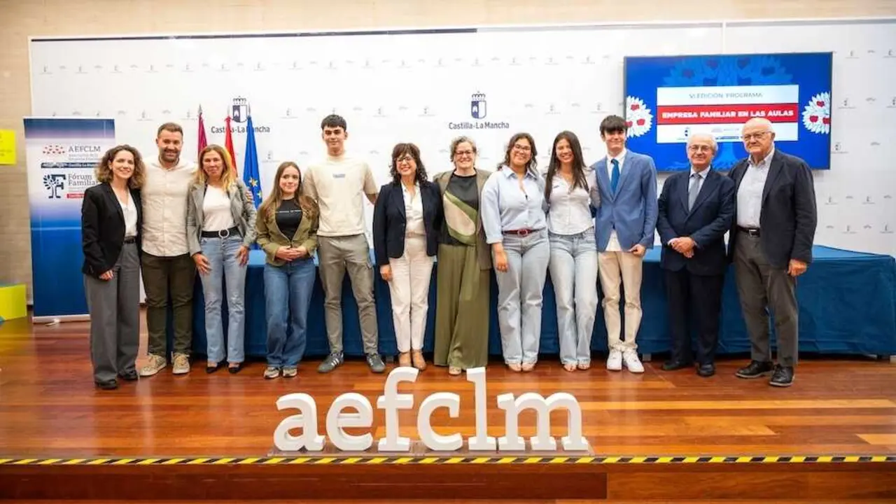 La AEFCLM y la Consejería de Educación, entregan los premios de sexta edición del concurso 'Imagina tu empresa'