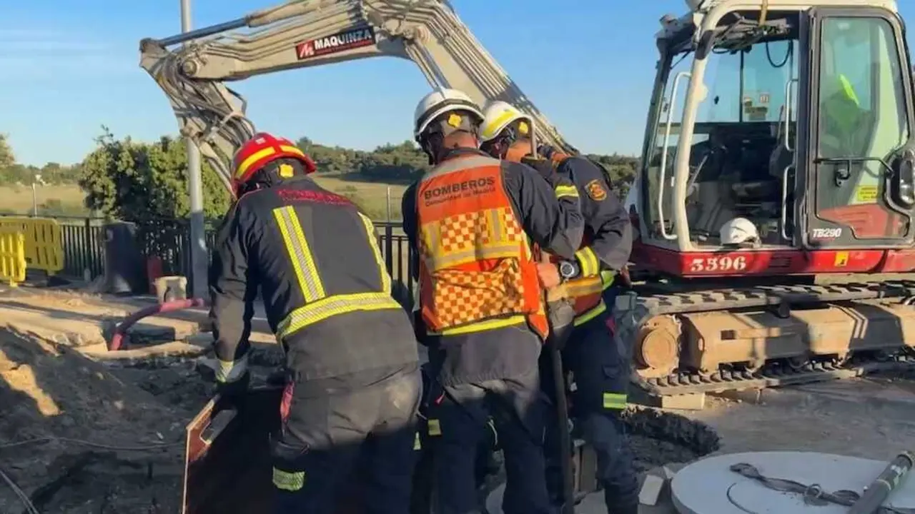 Muere un hombre al quedar atrapado en la zanja en la que trabajaba
